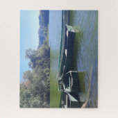 Puzzle Petits bateaux le long d'une rive verte (Vertical)