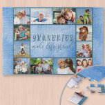 Puzzle Photo Collage 12 Photo Les petits-enfants font la<br><div class="desc">Puzzle photo personnalisé avec belle citation petits-enfants et arrière - plan bleu ciel. Le modèle photo est prêt pour vous à ajouter 12 de vos photos préférées qui sont affichées comme une bordure autour des grands-parents disant. Le texte dit : "Les petits-enfants rendent la vie grandiose" en lettres majuscules et...</div>