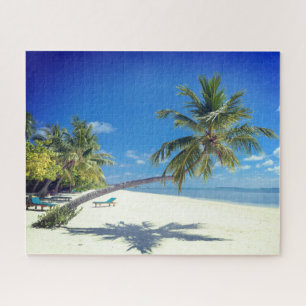 Puzzle Plage d'île tropicale avec sable blanc et palmiers