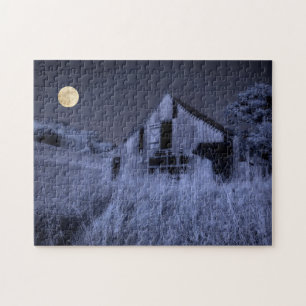 Puzzle Pleine lune au-dessus Vieille grange patinée