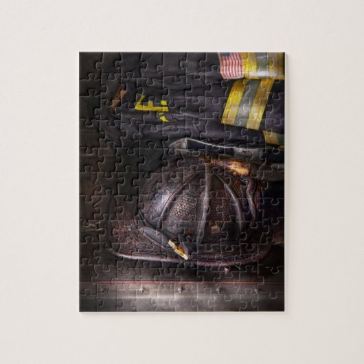 Puzzle Pompier - porté et utilisé (Vertical)