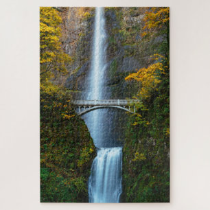 Puzzle Pont et cascade dans une forêt