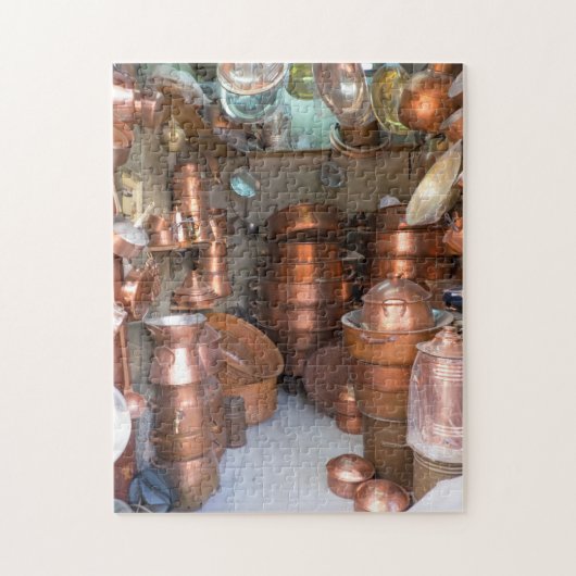 Puzzle Pots en cuivre au marché (Vertical)