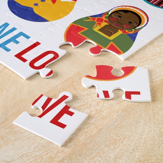 Puzzle Poupées multiculturelles d'emboîtement un amour (Côté)