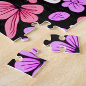 Puzzle Purple and Pink Flowers and Petals Pattern Black (Côté)
