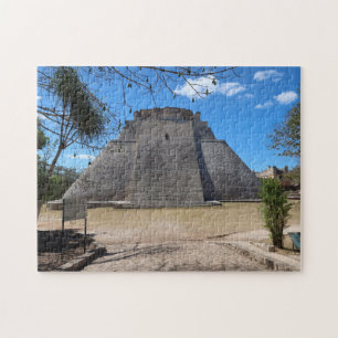 Puzzle Pyramide maya en Uxmal, Yucatan, Mexique