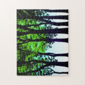 Puzzle Rangée verte d'arbres contre un ciel bleu (Vertical)