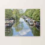 Puzzle Regent's Canal Boats Londres Royaume-Uni Royaume-U<br><div class="desc">Puzzle présente une photo originale de bateaux sur Regent's Canal à Londres,  en Angleterre. De nombreux autres puzzles illustrés et photo sont également disponibles dans cette boutique. Si vous ne voyez pas le puzzle que vous cherchez,  veuillez contacter Rebecca pour avoir quelque chose conçu juste pour vous!</div>