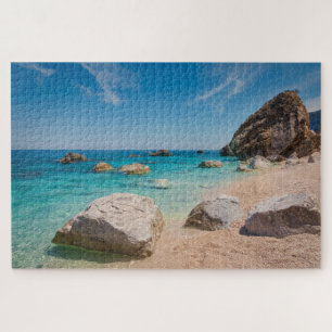 Puzzle Rochers sur la plage de Cala Mariolu en Sardaigne,