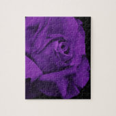 Puzzle Rose de pourpre sur la casse-tête noire (Vertical)