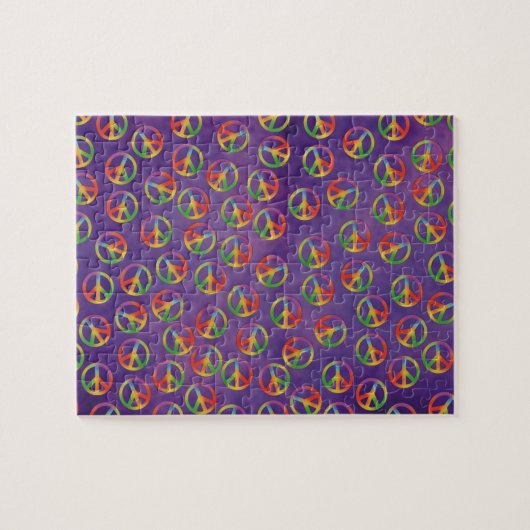 Puzzle Signes De Paix De Teinture Sur Violet (Horizontal)