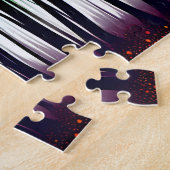 Puzzle Silhouette noire avec vert sur sol pourpre (Côté)