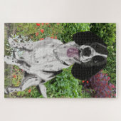 Puzzle Springer Spaniel noir et blanc sur fond de fleurs (Horizontal)