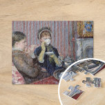 Puzzle Thé à cinq heures | Mary Cassatt<br><div class="desc">Five O'Clock Tea (1880) de Mary Cassatt dépeint deux femmes élégamment habillées en dégustant un afternoon tea dans un cadre calme et raffiné. Le tableau met en valeur l'attention portée aux détails de Cassatt et son utilisation habile de la lumière et de l'ombre pour créer un sentiment d'intimité et de...</div>