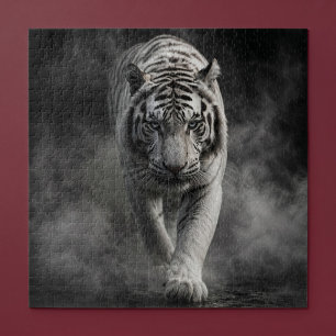Puzzle Tigre blanc marchant à travers la fumée
