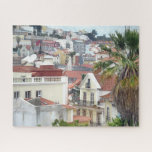 Puzzle TOIT COLORÉ TOPS Alfama Lisbonne, Portugal<br><div class="desc">L'Alfama est le plus vieux quartier de Lisbonne, s'étendant sur la pente entre le château São Jorge et le Tage. Son nom vient de l'arabe ... et vous pouvez voir la couleur et la beauté des nombreuses maisons de la région. Ceux-ci peuvent sembler loin aujourd'hui, mais ce sera à vous...</div>