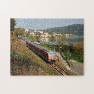 Puzzle Train de voyageurs à Herzhausen sur le lac d'Eder