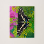 Puzzle Un papillon swallowtail atterrissant (Vertical)