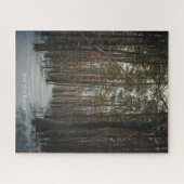 Puzzle Un sentier enneigé dans une pinède d'hiver (Horizontal)