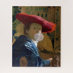 Puzzle Une femme portant un casquette rouge soufflant une