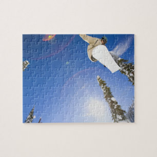 Puzzle USA, Montana, Whitefish, Jeune homme snowboard