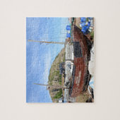 Puzzle Vieux Bateau De Pêche Sur La Plage (Vertical)