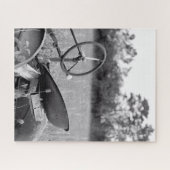 Puzzle Vieux tracteur en herbe longue (Horizontal)