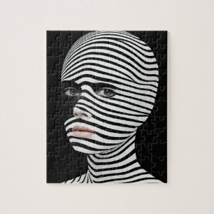 Puzzle Visage noir et blanc surréaliste