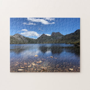 Puzzle vue sur le lac de montagne du berceau