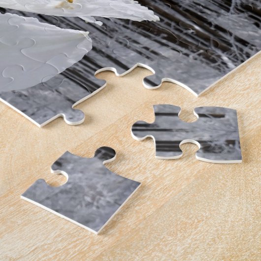 Puzzle White Amaryllis and Snow I (Côté)