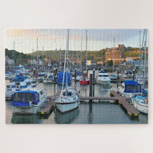 Puzzle Yachts en marina, Dover, Kent, Angleterre (Horizontal)