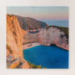 Puzzle Zakynthos Grèce<br><div class="desc">Zakynthos,  Grèce. Plage de Navagio avec épave au coucher du soleil.</div>