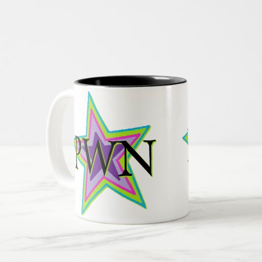 PWN Star Mug (Devant gauche)