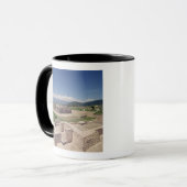 Pyramide van de Verdoezelde Serpent Mok (Voorkant links)