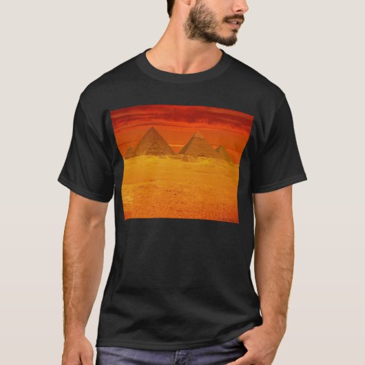 Pyramides T-shirt (Voorkant)