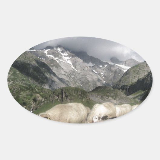 pyreneeën landschap ovale sticker (Voorkant)