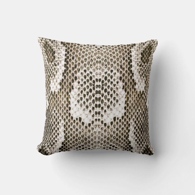 Python Skin: Dierlijk Patroon Ontwerp Kussen (Voorkant)