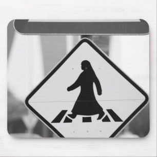 Qatar, Ad Dawhah, Doha. Arabisch voetganger Muismat