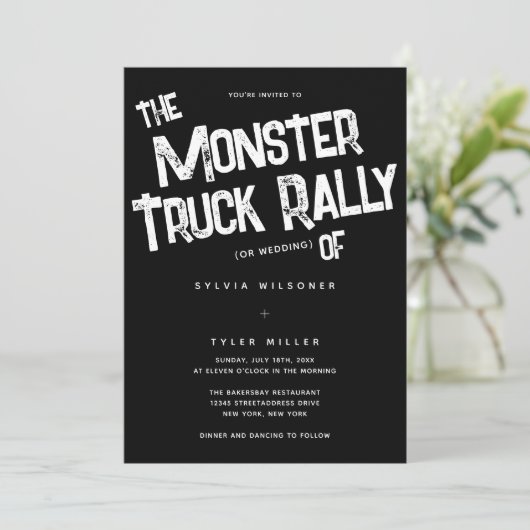 QR Code Bold Unique Typography Wedding Kaart (Staand voorkant)