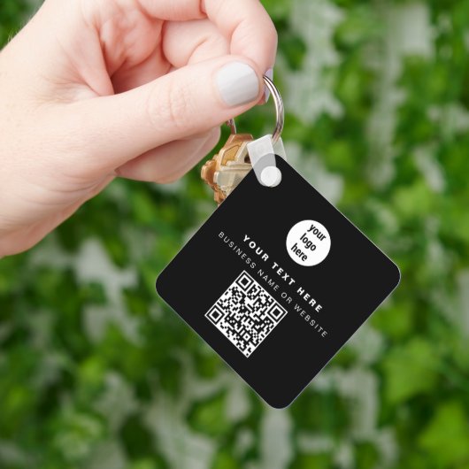 QR Code Business Logo Black Minimalist Business Sleutelhanger (Hand)