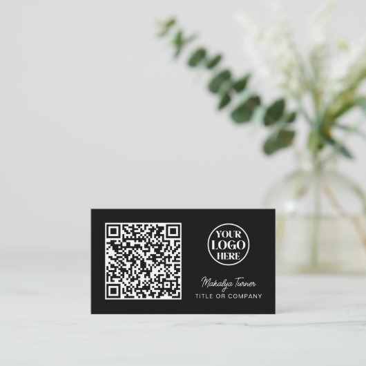 QR Code Business Logo Black Modern Professional Visitekaartje (Staand voorkant)