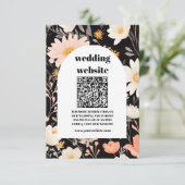qr code Elegante Boho Wildflower bruiloft Informatiekaartje (Staand voorkant)
