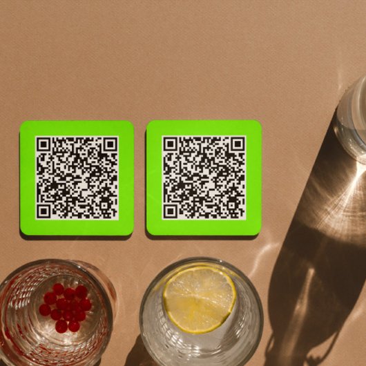 QR-code in fluorescerend groen Vierkante Kartonnen Onderzetter