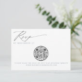 QR Code Nautical Beach Seashell Mariage RSVP (Debout devant)