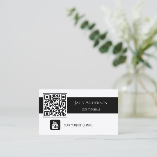 QR Code noir et blanc Vlogger Carte de visite (Debout devant)