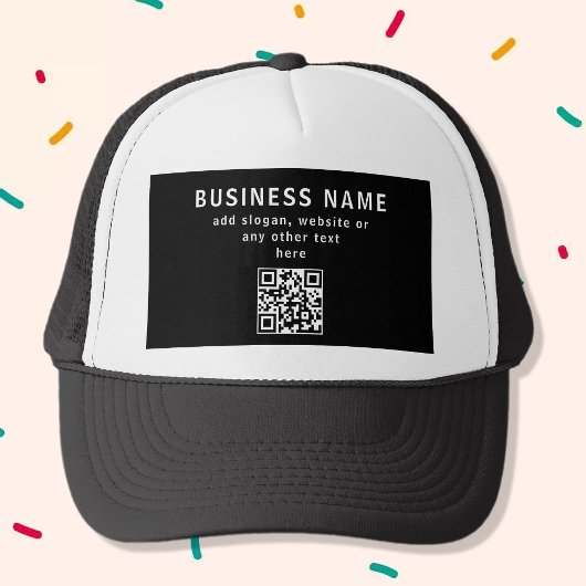 QR-code of Logo uploaden | Modern Black Trucker Pet