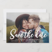 QR-code & twee foto's Moderne trendy script bruilo Save The Date (Voorkant)