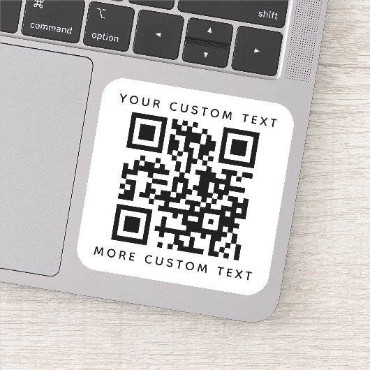 QR-code twee regels tekst boven en onder vierkant Sticker (Detail)