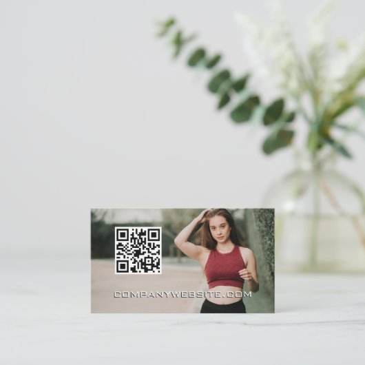 QR Code | Zakenvrouw Model Visitekaartje (Staand voorkant)