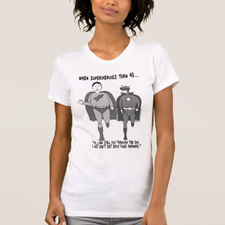 Quand les super héros tournent le petit T-shirt de